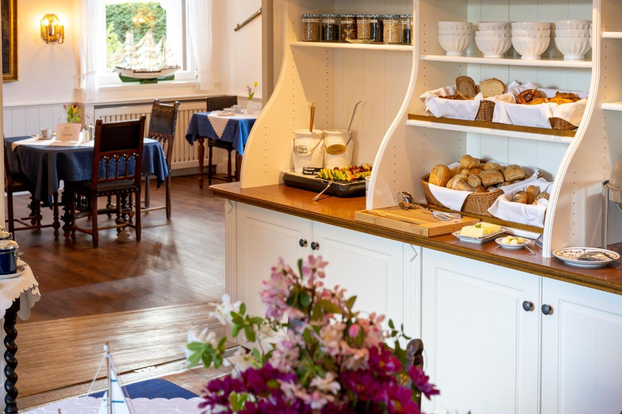 Inselhotel Arfsten 4*